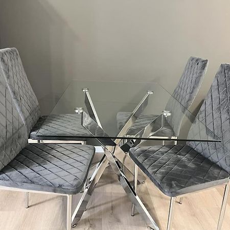 Staywell For 4 In The City I Parking I Wifi I Netflix Paderborn Extérieur photo