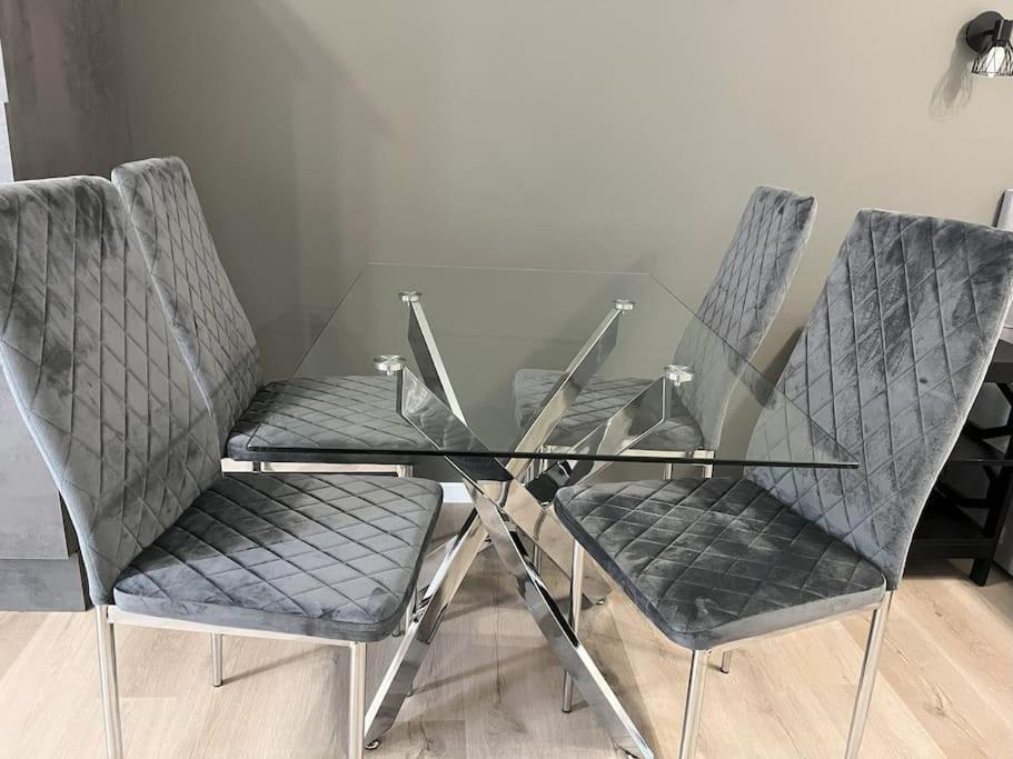 Staywell For 4 In The City I Parking I Wifi I Netflix Paderborn Extérieur photo